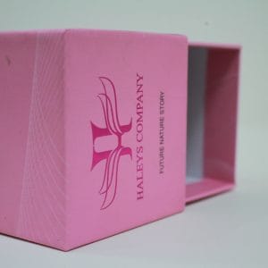 Hộp đựng mỹ phẩm hình vuông màu hồng 9 xuong in hop qua tet gia reIMG 3011 20201225 1852221