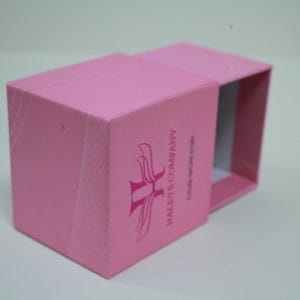 Hộp đựng mỹ phẩm hình vuông màu hồng 8 xuong in hop qua tet gia reIMG 3012 20201225 1852231