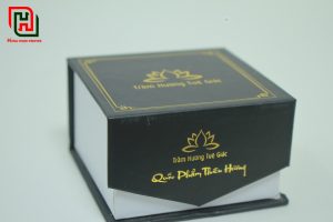 Địa chỉ bán hộp đựng quà giá sỉ chất lượng nhất cho công ty tại Hà Nội 2 Hộp cứng cao cấp đựng trầm hương