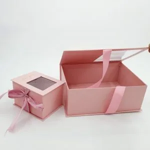 Hộp đựng quà Tết có khay để rượu và bánh kẹo 22 Hộp đựng quà tặng giá rẻ