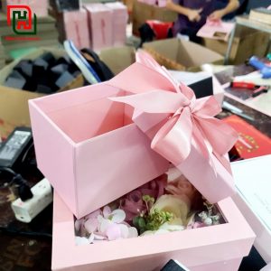 Gợi ý mua hộp đựng quà 8 tháng 3 giá rẻ cho bạn gái ở Hà Nội 8 Hộp đựng quà đẹp