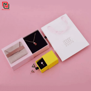 Các mẫu in hộp cứng cao cấp đẹp, hợp phong thuỷ tặng vợ #11 16 Hộp cứng cao cấp đẹp