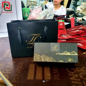 Các mẫu túi đựng quà cao cấp dành tặng người thân trong dịp Trung thu 4 Túi đựng quà cao cấp