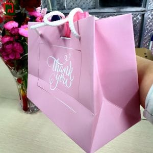 Túi giấy màu hồng đẹp