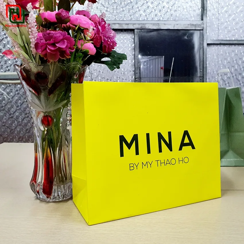 Túi giấy đựng quà đẹp giá rẻ