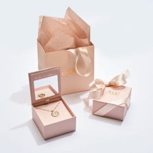 Hộp đựng đồ trang sức làm quà tặng dịp 20/10 5 Discover our Gift Guide