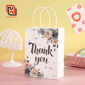 Túi giấy đựng quà tặng – Lựa chọn hoàn hảo cho mùa 20/10 tại Xưởng Bao Bì Hưng Thịnh 6 Bao bì túi giấy quà tặng