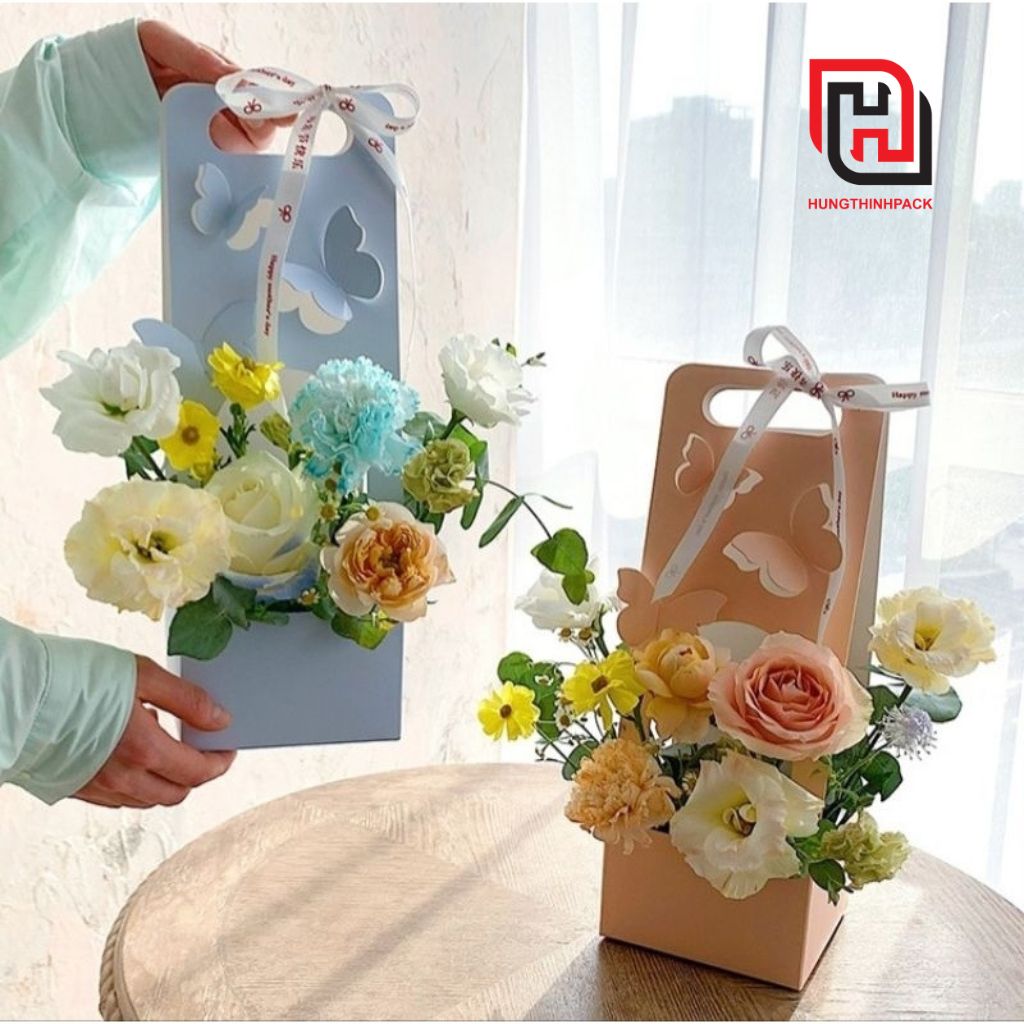 Túi giấy cánh bướm: Giải pháp quà tặng đa năng và sang trọng cho mùa 20/10 2 Túi giấy cánh bướm - bao bì quà tặng 20/10