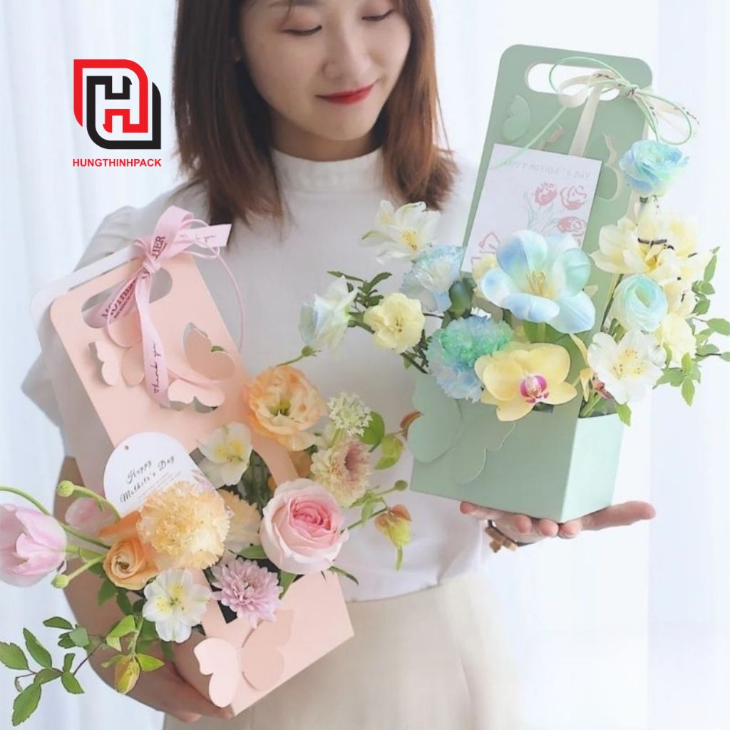 Túi giấy cánh bướm: Giải pháp quà tặng đa năng và sang trọng cho mùa 20/10 1 Túi giấy cánh bướm - bao bì quà tặng 20/10