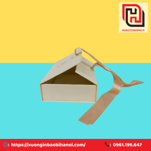 Hop dung qua tang buoc no CC13