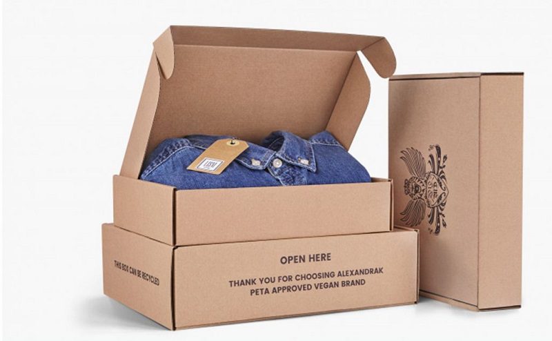 Xưởng sản xuất hộp Carton đựng quần áo giá tốt 2 In hop carton dung quan ao gia tot
