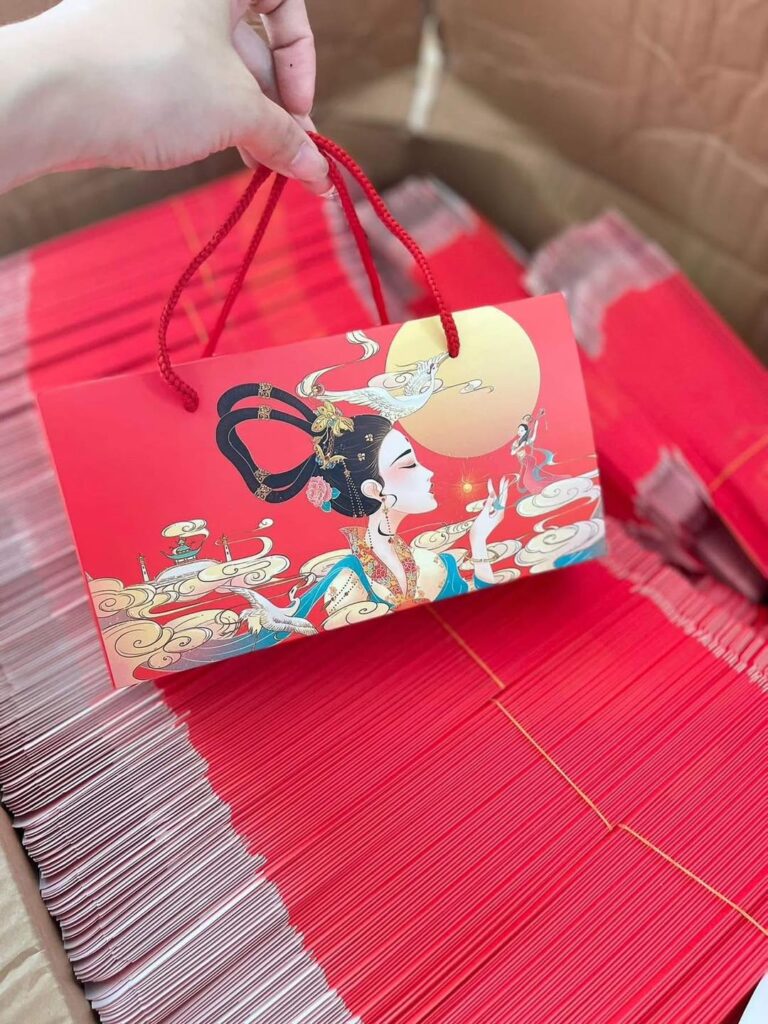 Hộp Đựng Bánh Trung Thu Có Sẵn 2025 Giá Rẻ Tại Hà Nội 2 Mua hop dung banh trung thu gia re