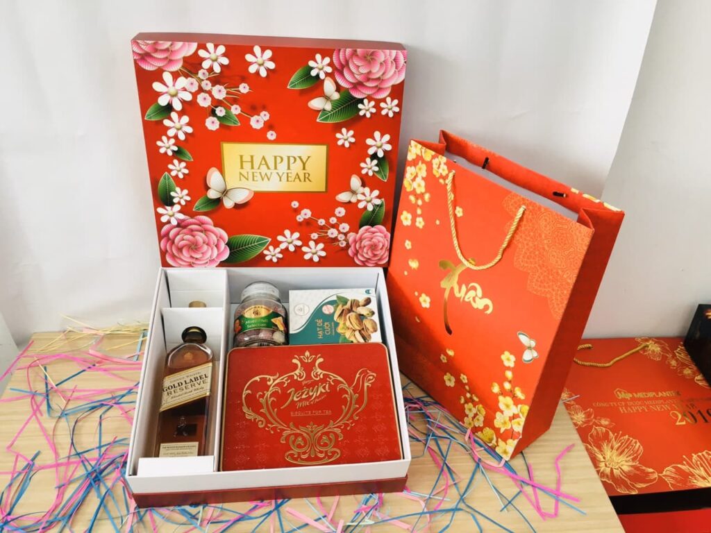 Hop qua Tet cao cap doanh nghiep