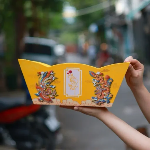 hop thuyen dung qua Tet