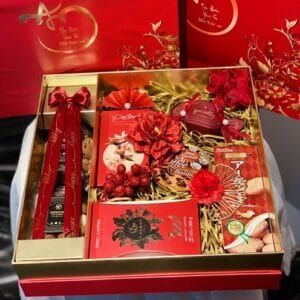 xuong in hop qua tet doanh nghiep